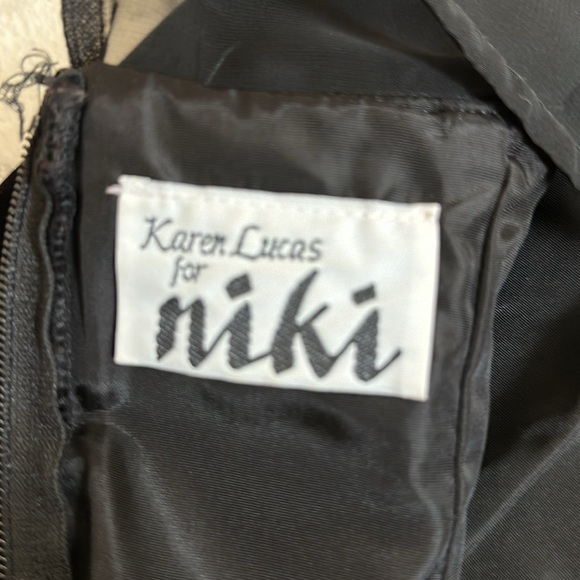 Black velvet with satin trim and bow:sheer front, back top and sleeves; size 6 - Picture 7 of 9